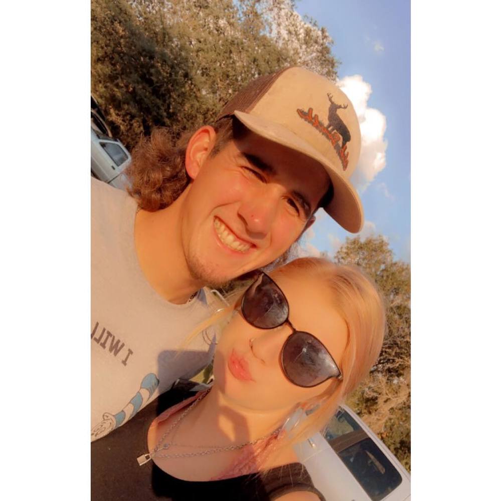 Meet your Posher, Chloe